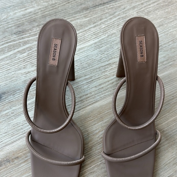 yeezy season 8 heels - Picture 4 of 7